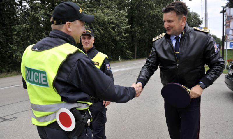 Policisté a vojáci se připraví na případné znovuzavedení kontrol.