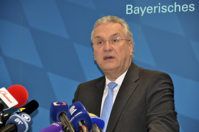 Bavorský zemský ministr vnitra Joachim Herrmann. Bavorský zemský ministr vnitra Joachim Herrmann.