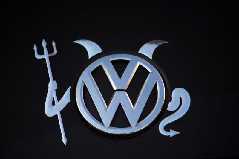 Skandál ve Volkswagenu pravděpodobně bude mít dopad růst české ekonomiky. Skandál ve Volkswagenu pravděpodobně bude mít dopad růst české ekonomiky.