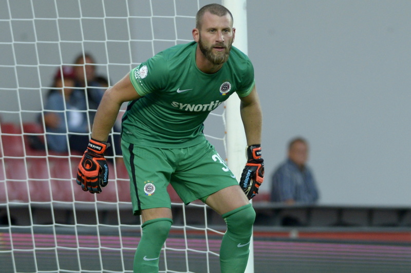 Brankář Sparty David Bičík vnímal při utkání proti Apoelu Nikósie nepřítomnost fanoušků. Na zápas jich dorazilo 9 130, což je třetí nejmenší návštěva na domácím zápase Letenských v této sezoně.