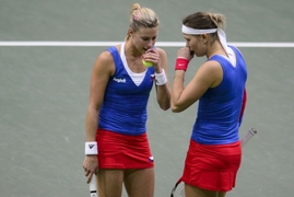Andrea Hlaváčková a Lucie Hradecká.