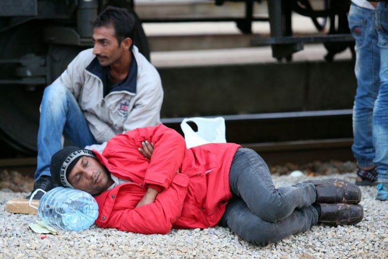 Migranti cestující do Evropy.