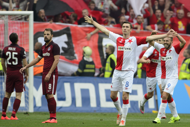 Slavia po třech letech vyhrála pražské derby. Tím ale její úspěchy nemusí končit. Na fotce střelec vítězné branky Jaromír Zmrhal. Slavia po třech letech vyhrála pražské derby. Tím ale její úspěchy nemusí končit. Na fotce střelec vítězné branky Jaromír Zmrhal.