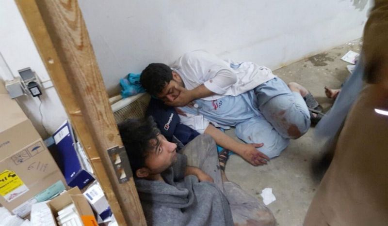 Lékaři bez hranic, zranění zaměstnanci po výbuchu v afghánském městě Kunduz. Lékaři bez hranic, zranění zaměstnanci po výbuchu v afghánském městě Kunduz.