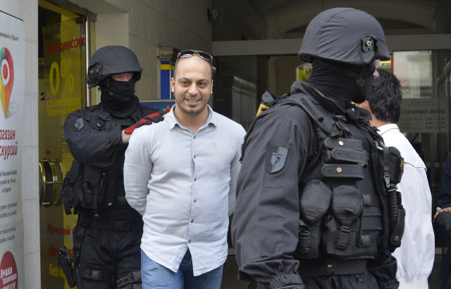 Jedním z míst, kde policisté zasahovali, bylo i sídlo Islámské nadace Praha v ulici Politických vězňů (na snímku). Jedním z míst, kde policisté zasahovali, bylo i sídlo Islámské nadace Praha v ulici Politických vězňů (na snímku).