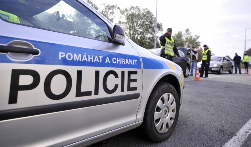 Česká Republika rozšířila 10. října kontroly na silničních i pěších hraničních přechodech s Rakouskem.