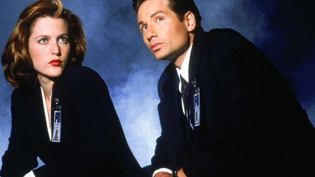 V pokračování slavného seriálu se opět objeví herci Gillian Andersonová a David Duchovny.
