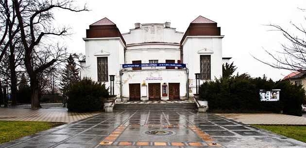 Kladenské divadlo uvede v sobotu premiéru hry Otec/ Matka.