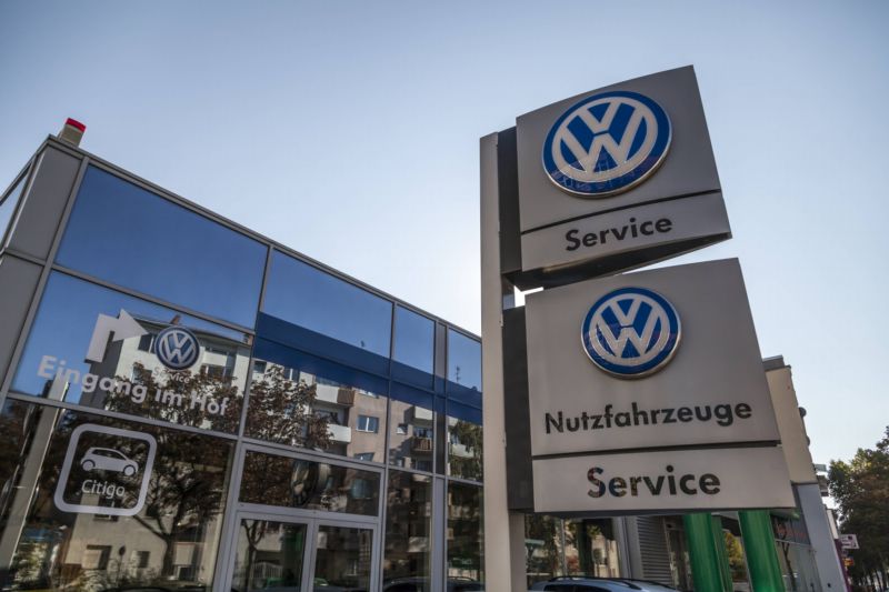 Automobilka Volkswagen by se měla ze současné situace zotavit do dvou až tří let. Automobilka Volkswagen by se měla ze současné situace zotavit do dvou až tří let.
