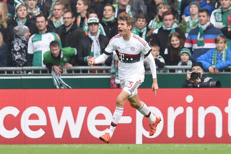 Thomas Müller se raduje z gólu.