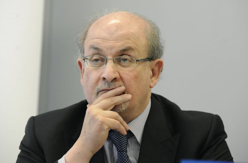 Indicko-britský spisovatel Salman Rushdie. 