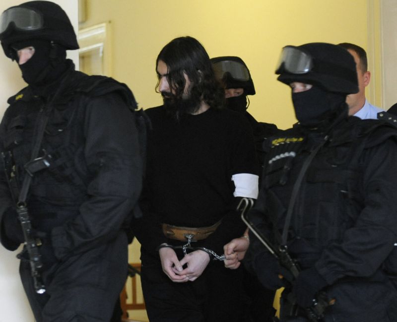 Vrah Timur Treťjakov ještě jako obviněný u soudu. Vrah Timur Treťjakov ještě jako obviněný u soudu.