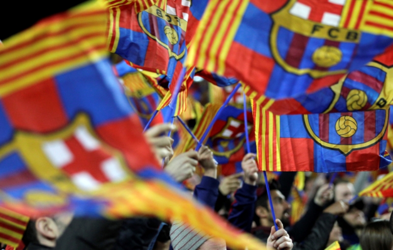 Fanoušci FC Barcelony.