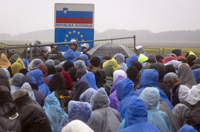 Slovinsko chce na své hranice poslat armádu.