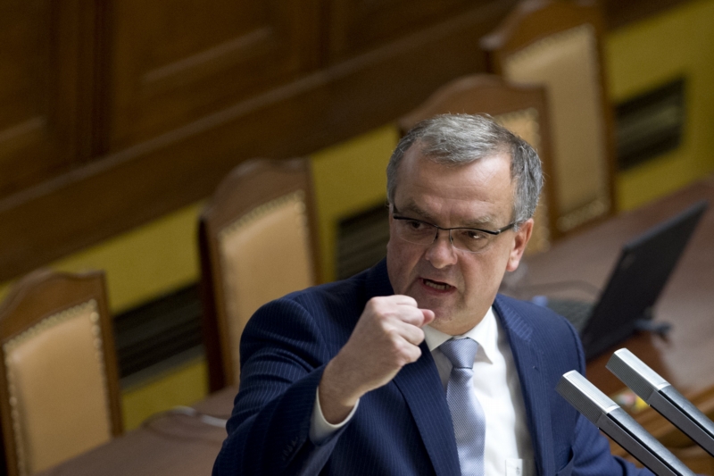Neúčast poslanců při jednání o státním rozpočtu Miloslava Kalouska rozčílila.
