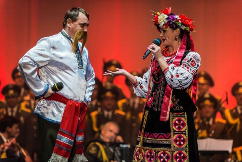 Alexandrovův armádní akademický soubor písní a tanců. Alexandrovův armádní akademický soubor písní a tanců.