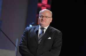 Ministr kultury Daniel Herman odjíždí na třídenní návštěvu do Izraele.