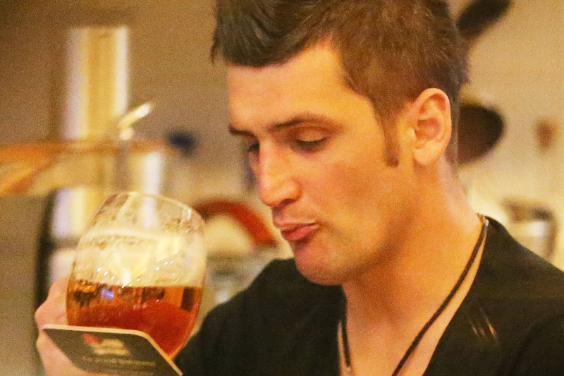 Nejvyšší soud vrátil k novému projednání případ údajné loupeže, ve které figuroval fotbalista Martin Fenin. Nejvyšší soud vrátil k novému projednání případ údajné loupeže, ve které figuroval fotbalista Martin Fenin.