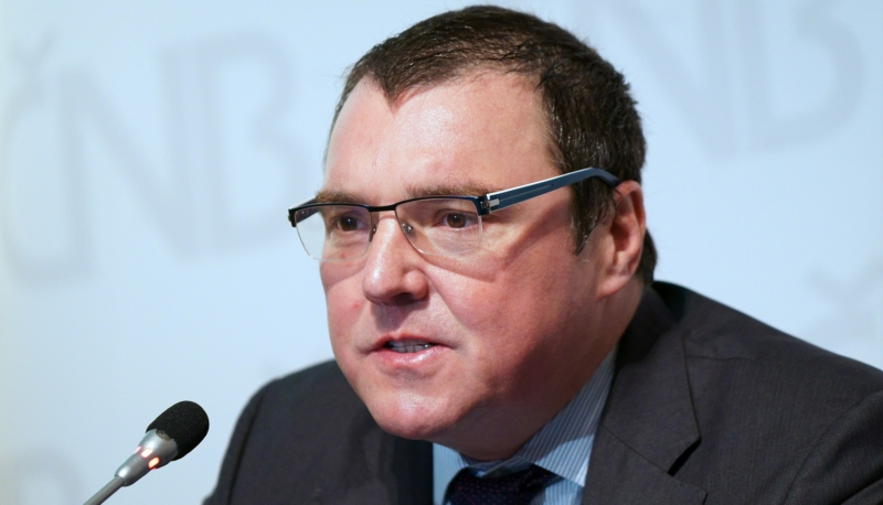 Guvernér České národní banky Miroslav Singer. Guvernér České národní banky Miroslav Singer.