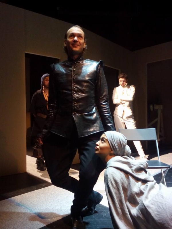 Méně známá Shakespearova hra Něco za něco nese velmi aktuální téma korupce.