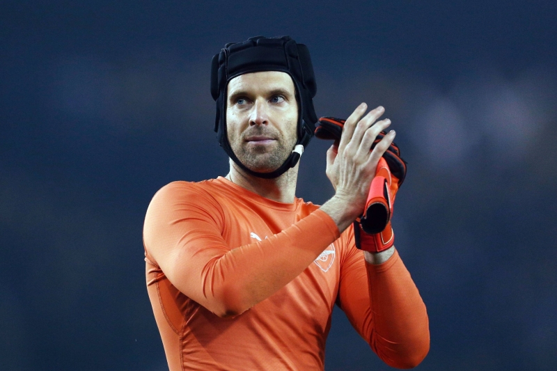 Gólman Petr Čech. 