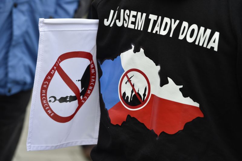Protesty proti nelegální migraci.