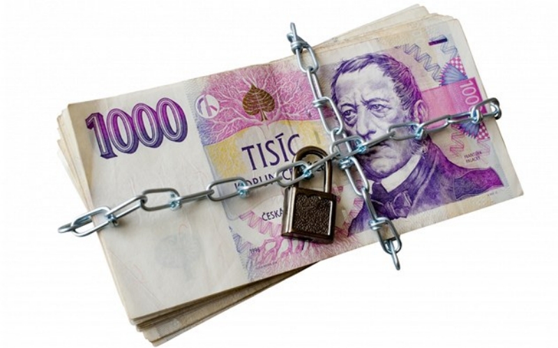 Dluhy českých domácností v září vzrostly na 1,308 bilionu korun.