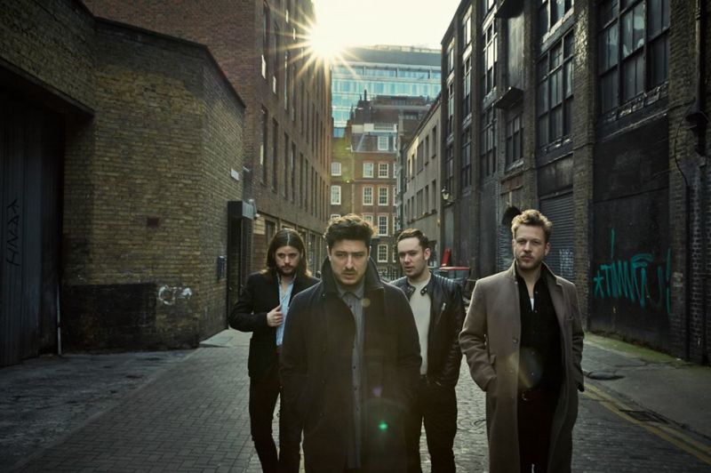 Britská hudební skupina Mumford & Sons. Britská hudební skupina Mumford & Sons.