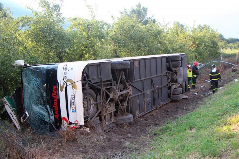 Nehoda autobusu (ilustrační foto).