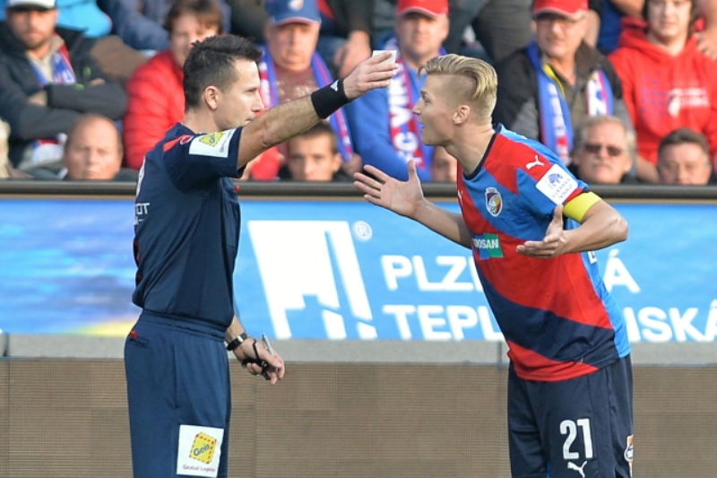 Naštvaný Václav Procházka.