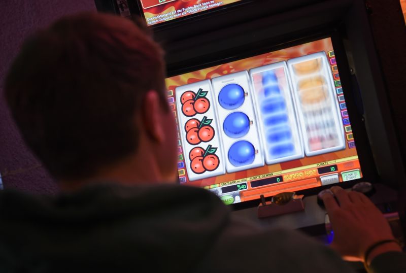 Někteří hráči považují automaty za "myslící stroje".