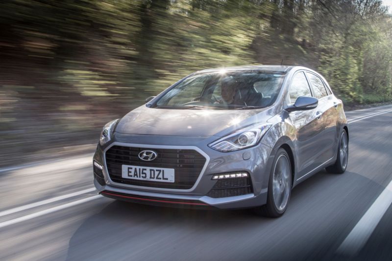 Exteriérem patří i30 Turbo mezi nejelegantnější v modelové řadě.