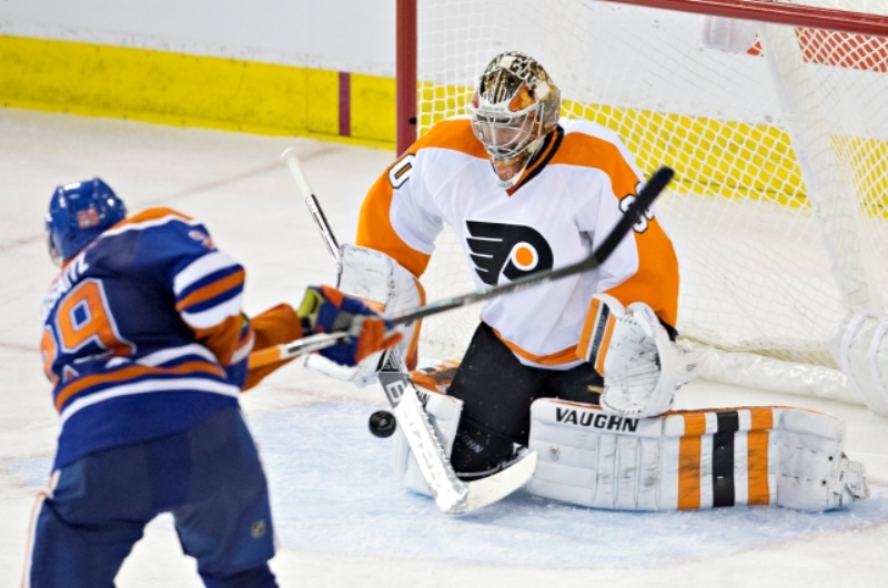 Michal Neuvirth v brance Flyers.