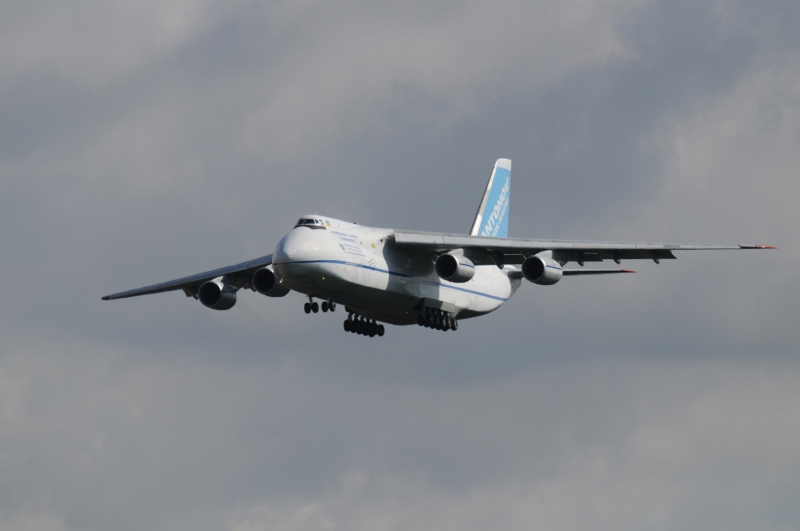 Dle svědků šlo o letadlo typu Antonov (ilustrační foto). Dle svědků šlo o letadlo typu Antonov (ilustrační foto).