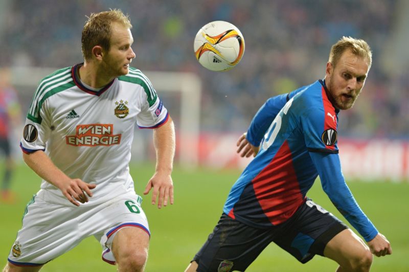 Plzeň doma nestačila na rakouský Rapid Vídeň. Plzeň doma nestačila na rakouský Rapid Vídeň.