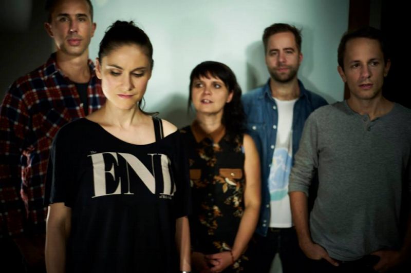 Šestinásobná držitelka výročních hudebních cen Anděl, Lenka Dusilová. Šestinásobná držitelka výročních hudebních cen Anděl, Lenka Dusilová.