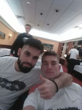Tomáš Koubek se spoluhráčem Zdeňkem Folprechtem po výhře v Groningenu.