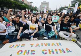 Proti setkání prezidentů se konala demonstrace.