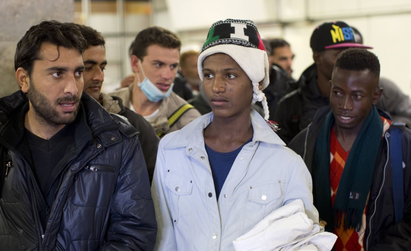 Němečtí učitelé varují dívky před sexem s atraktivními muslimy.
