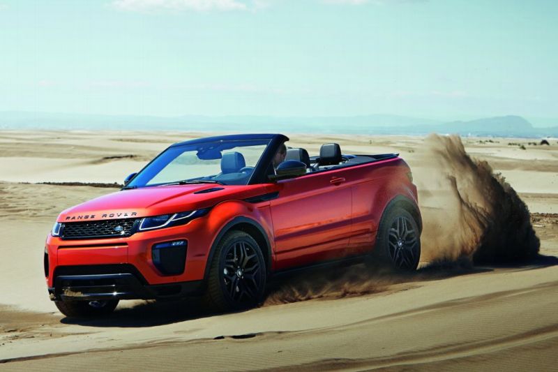 S kabrioletem na nezpevněné cesty i do terénu, to umí model Evoque.