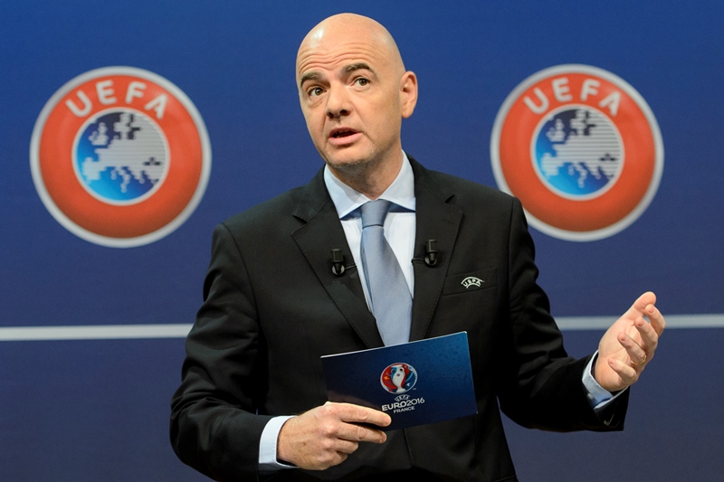 Jeden z kandidátů na nového předsedu Mezinárodní fotbalové federace FIFA Gianni Infantino by chtěl v případě svého zvolení v budoucnu rozšířit počet týmů startujících na mistrovství světa ze současných 32 na 40. 