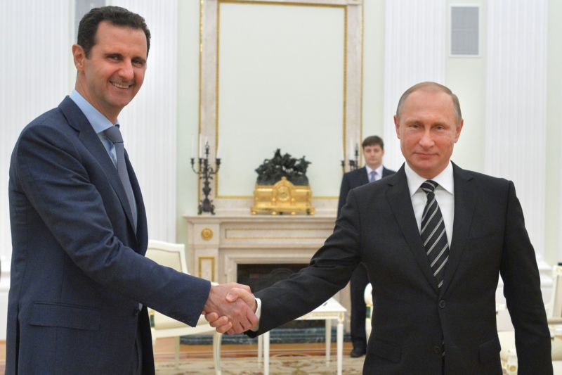 Syrský prezident Bašár Asad s ruským protějškem Vladimirem Putinem.