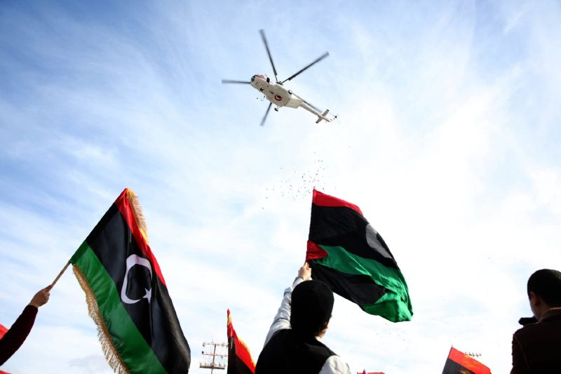 Libyjské vlajky (ilustrační foto).