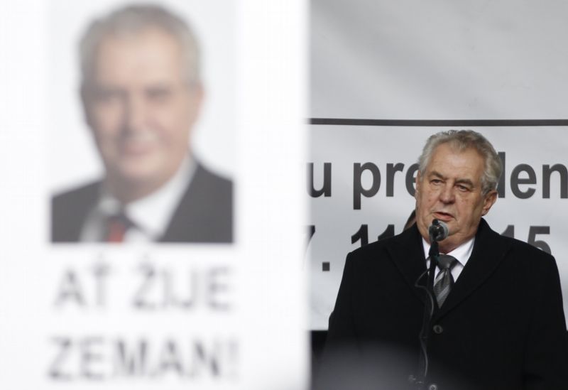 Prezident Zeman při projevu na Albertově.