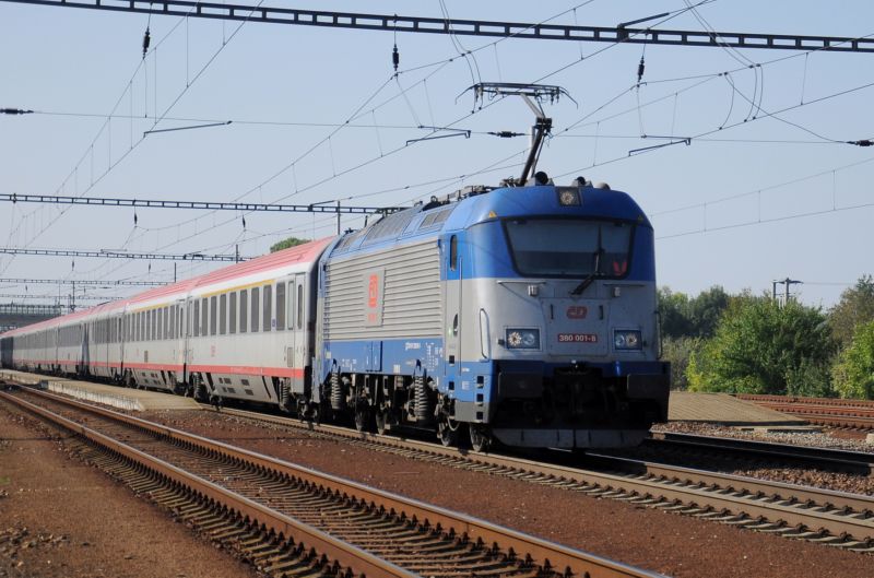 Elektrická lokomotiva Českých drah řady 380. Elektrická lokomotiva Českých drah řady 380.