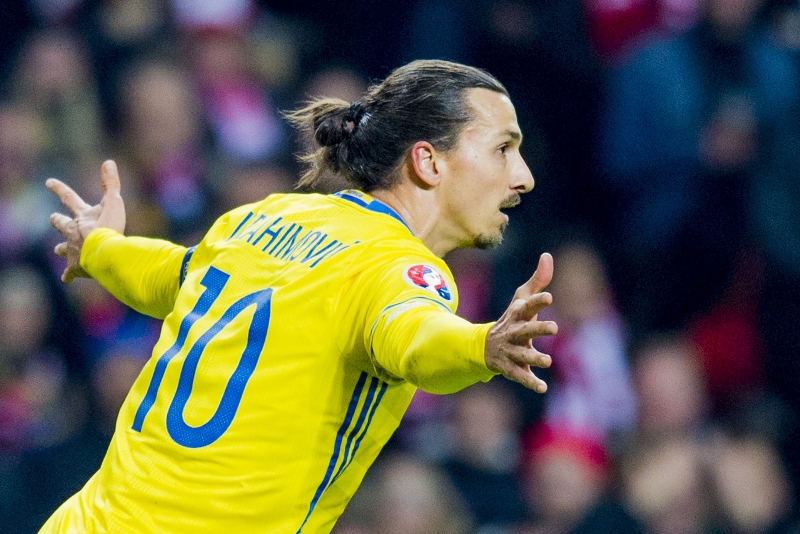 Útočník Zlatan Ibrahimovic v odvetě baráže mistrovství Evropy ukázal, že leckdy odvážná prohlášení umí podložit i činy. 