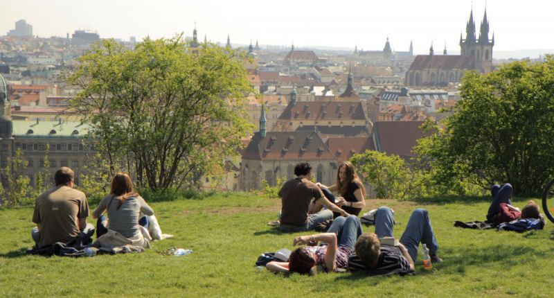 Vybrané prvky by mohly oživit například Letenské sady, Václavské a Karlovo náměstí či Kampu a Klárov. Vybrané prvky by mohly oživit například Letenské sady, Václavské a Karlovo náměstí či Kampu a Klárov.