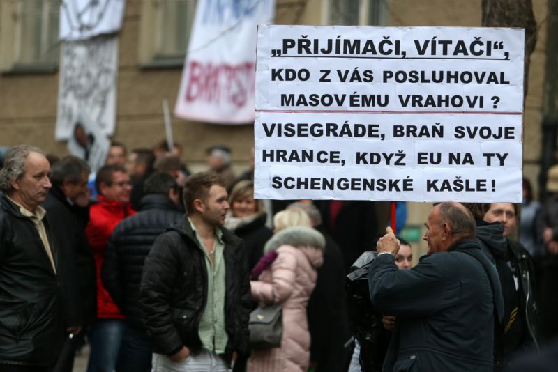 Letošní demonstrace na Albertově k výročí 17. listopadu. Letošní demonstrace na Albertově k výročí 17. listopadu.