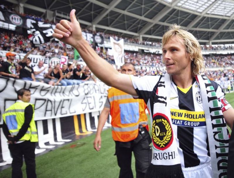 Pavel Nedvěd při rozlučce v Juventusu. Pavel Nedvěd při rozlučce v Juventusu.