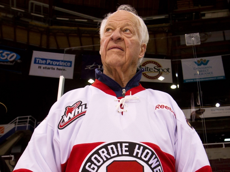 Legenda NHL Gordie Howe.